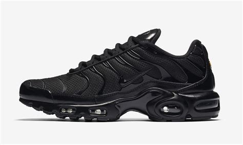 nike tns triple black